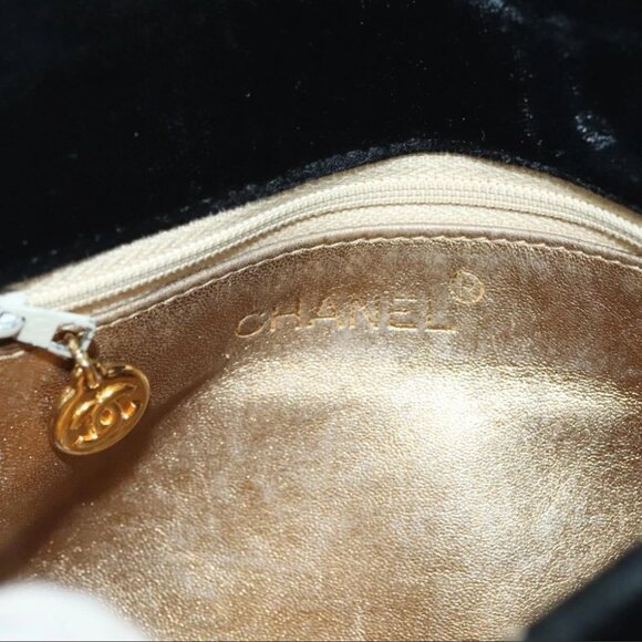 Chanel Black/Gold Velvet Velor Waist Bag - Picture 14 of 16